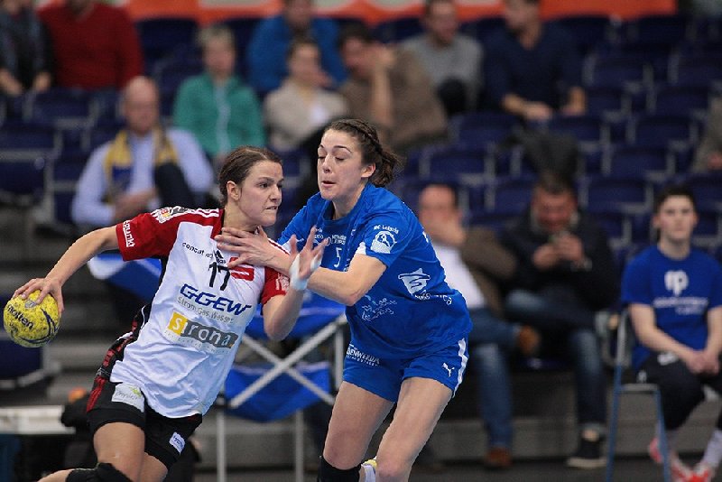 Helena Hertlein und Alexandra Mazzucco spielen ab der neuen Saison im gleichen Trikot