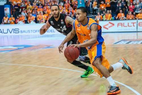 Josh Parker machte im Hinspiel 19 Punkte gegen Tübingen