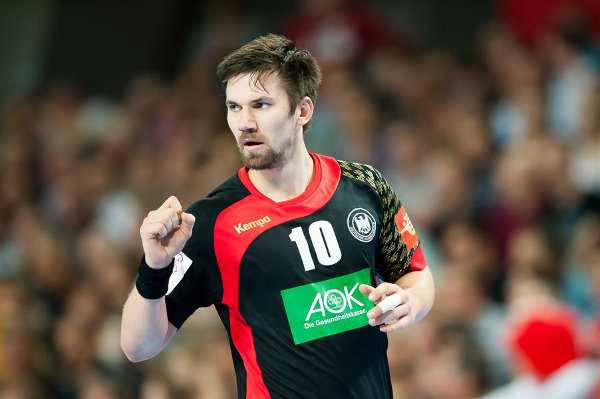 Fabian Wiede im Dänemark-Match - Handball EM 2016: Deutschland mit Siegermentalität zum EM-Titel? - Foto: ZPRP / EHF