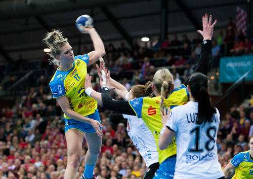 sbr_20160130_hcl-thc_101_anne-hubinger-im-spiel-gegen-den-thc