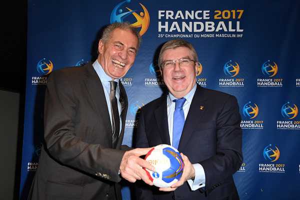 IHF-Präsident Dr. Hassan Moustafa und IOC-Präsident Dr. Thomas Bach - Handball WM 2017: Frankreich mit sechstem Weltmeister-Stern - Foto: France Handball