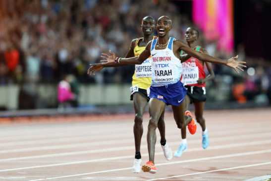 Leichtathletik WM 2017 London: AUGUST 04: Mo Farah of Great Britain celebrates winning gold in the Men's 10000 metres final during day one of the 16th IAAF World Athletics Championships London 2017 at The London Stadium on August 4, 2017 in London, United Kingdom. (Photo by Alexander Hassenstein/Getty Images for IAAF) - Foto: © Getty Images for IAAF