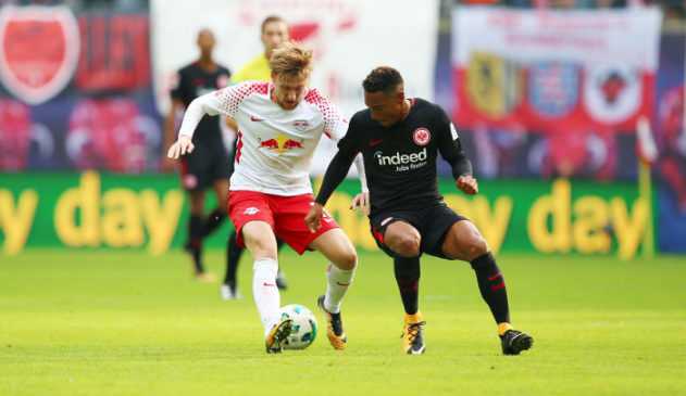 Deutsche Bundesliga, RasenBallsport Leipzig vs. Eintracht Frankfurt - Emil Forsberg (RB Leipzig) und Jonathan de Guzman (Frankfurt) - Foto: GEPA pictures/Roger Petzsche Deutsche Bundesliga, RasenBallsport Leipzig vs. Eintracht Frankfurt - Emil Forsberg (RB Leipzig) und Jonathan de Guzman (Frankfurt) - Foto: GEPA pictures/Roger Petzsche