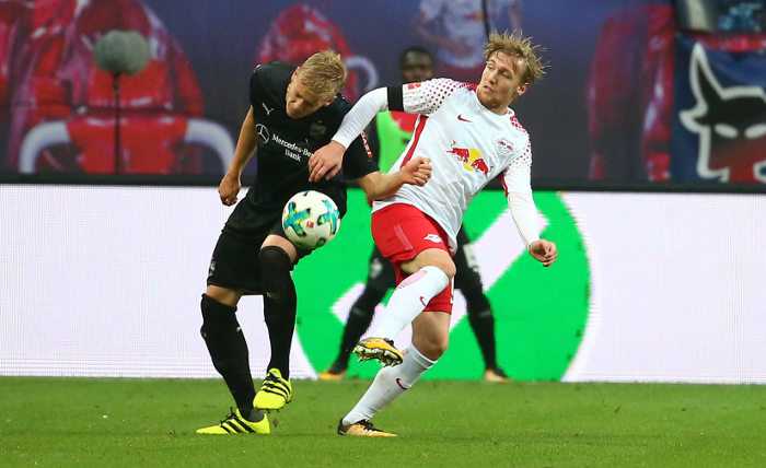 Deutsche Bundesliga, RasenBallsport Leipzig vs. VfB Stuttgart - Timo Baumgartl (Stuttgart) und Emil Forsberg (RB Leipzig) - Foto: GEPA pictures/Kerstin Kummer Deutsche Bundesliga, RasenBallsport Leipzig vs. VfB Stuttgart - Timo Baumgartl (Stuttgart) und Emil Forsberg (RB Leipzig) - Foto: GEPA pictures/Kerstin Kummer
