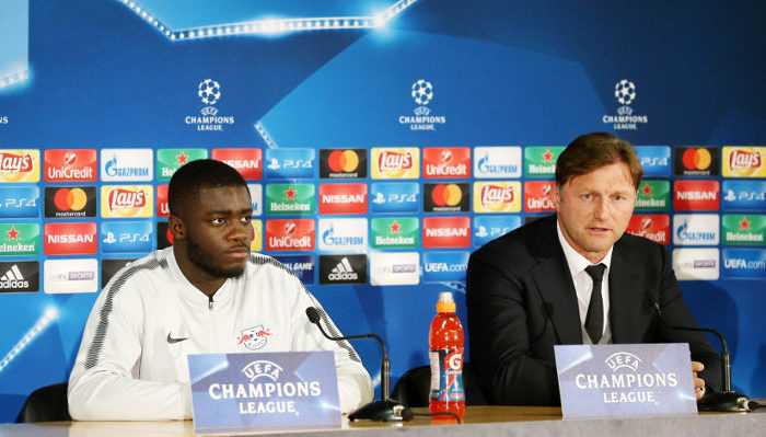 Fußball UEFA Champions League, AS Monaco vs. RasenBallsport Leipzig - Pressekonferenz RB Leipzig - Dayot Upamecano (RB Leipzig) und Ralph Hasenhüttl (RB Leipzig) - Foto: GEPA pictures/Roger Petzsche Fußball UEFA Champions League, AS Monaco vs. RasenBallsport Leipzig - Pressekonferenz RB Leipzig - Dayot Upamecano (RB Leipzig) und Ralph Hasenhüttl (RB Leipzig) - Foto: GEPA pictures/Roger Petzsche