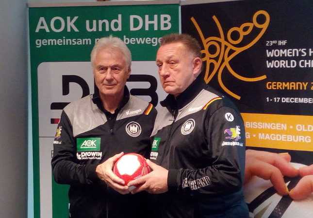 Wolfgang Sommerfeld und Michael Biegler - Handball WM 2017 Deutschland - DHB-Pressekonferenz am 29.11.2017 in Leipzig - Foto: SPORT4FINAL Wolfgang Sommerfeld und Michael Biegler - Handball WM 2017 Deutschland - DHB-Pressekonferenz am 29.11.2017 in Leipzig - Foto: SPORT4FINAL
