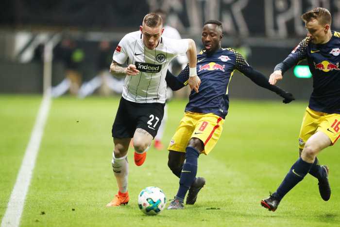 Fußball Bundesliga, Eintracht Frankfurt vs. RasenBallsport Leipzig - Marius Wolf (Frankfurt), Naby Keita (RB Leipzig) und Lukas Klostermann (RB Leipzig) - Foto: GEPA pictures/Roger Petzsche Fußball Bundesliga, Eintracht Frankfurt vs. RasenBallsport Leipzig - Marius Wolf (Frankfurt), Naby Keita (RB Leipzig) und Lukas Klostermann (RB Leipzig) - Foto: GEPA pictures/Roger Petzsche