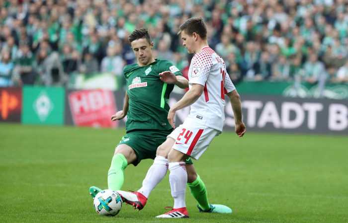 Fußball Bundesliga, SV Werder Bremen vs. RasenBallsport Leipzig - Marco Friedl (Bremen) und Dominik Kaiser (RB Leipzig) - Foto: GEPA pictures/Sven Sonntag Fußball Bundesliga, SV Werder Bremen vs. RasenBallsport Leipzig - Marco Friedl (Bremen) und Dominik Kaiser (RB Leipzig) - Foto: GEPA pictures/Sven Sonntag