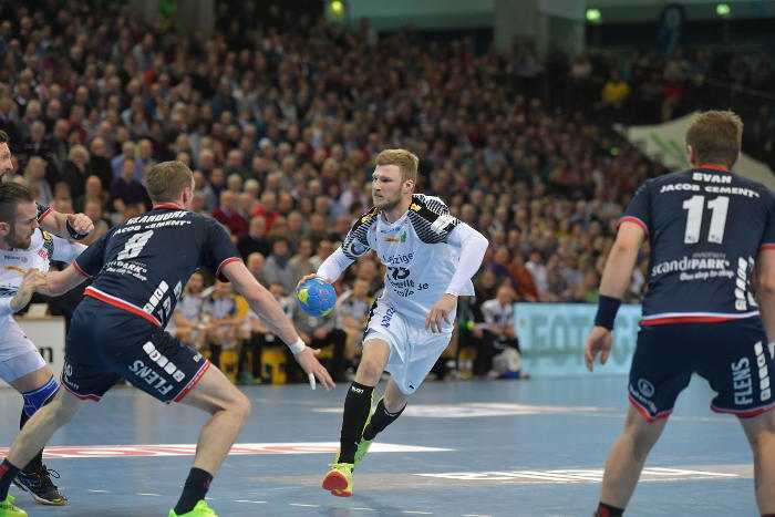 Philipp Weber - SG Flensburg-Handewitt vs. SC DHfK Leipzig - Handball Bundesliga - Foto: Rainer Justen Philipp Weber - SG Flensburg-Handewitt vs. SC DHfK Leipzig - Handball Bundesliga - Foto: Rainer Justen