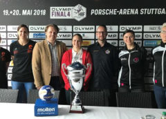 DHB Pokal Final4 – Pressegespräch: Anouk Nieuwenweg u. Manuela Brütsch (BWV), Christoph Wendt (HBF-Geschäftsführer), Anna Loerper u. Martin Albertsen (BBM) sowie Jasmina Jankovic u. Edina Rott (MET) (v.l.n.r.) - Foto: HBF