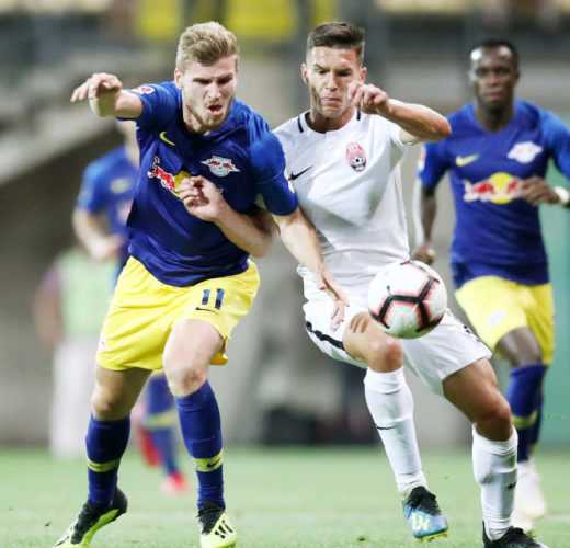 UEFA Europa League, FK Sorja Luhansk vs. RasenBallsport Leipzig. Timo Werner (RB Leipzig) und Oleksandr Tymchyk (Luhansk). Foto: GEPA pictures/ Roger Petzsche UEFA Europa League, FK Sorja Luhansk vs. RasenBallsport Leipzig. Timo Werner (RB Leipzig) und Oleksandr Tymchyk (Luhansk). Foto: GEPA pictures/ Roger Petzsche