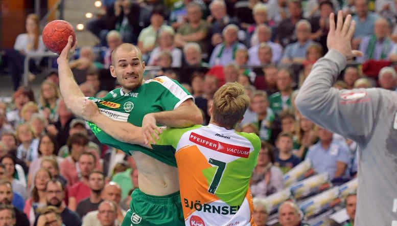Maximilian Janke - SC DHfK Leipzig vs. HSG Wetzlar - Foto: Rainer Justen