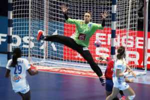 Handball EM 2018 - Laura Glauser - Frankreich vs. Serbien - Nantes am 12.12.2018 - Copyright: FFHandball / S. Pillaud
