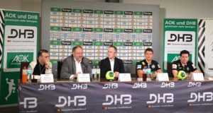 Handball WM 2019 - DHB Pressekonferenz am 21.12.2018 in Berlin - Bob Hanning, Andreas Michelmann, Tim-Oliver Kalle, Christian Prokop, Alexander Haase (von links) - Foto: WM LOK Berlin