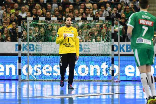 Jens Vortmann - SC DHfK Leipzig vs. HC Erlangen - Leipzig am 02.02.2020 - Foto: Rainer Justen