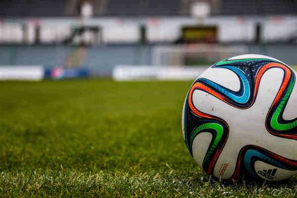 Fußball Match - Quelle: pexels