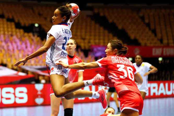 Handball EM 2020 - Estelle Nze Minko - Frankreich - Copyright: FFHANDBALL-S.PILLAUD Handball EM 2020 - Estelle Nze Minko - Frankreich - Copyright: FFHANDBALL-S.PILLAUD