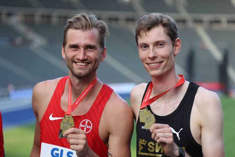 Mateusz Przybylko (li.) und Tobias Potye - Leichtathletik DM Finals 2022 - Copyright: © DLV / Theo Kiefner