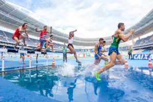 Leichtathletik WM 2023 Arena - Copyright: https://pixabay.com/photos/action-athletes-competition-hurdles-1834465/ - Lizenz: Pixabay Licence. Bild von Pexels auf Pixabay.
