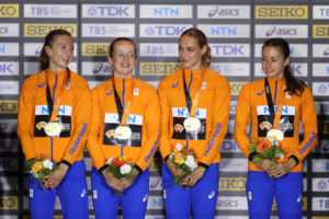 Leichtathletik WM 2023 Budapest Niederlande 4 x 400 Meter Staffel Siegerehrung - Copyright: Getty Images for World Athletics