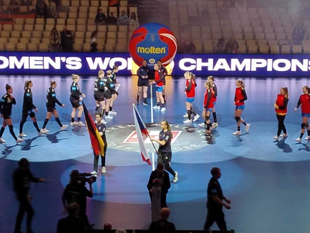 Handball WM 2023 Frauen - Deutschland vs. Tschechien in Herning - Copyright: SPORT4FINAL Handball WM 2023 Frauen - Deutschland vs. Tschechien in Herning - Copyright: SPORT4FINAL
