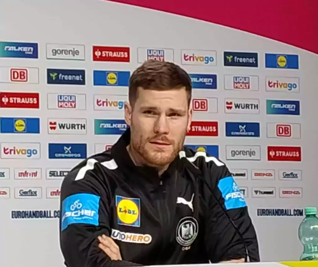 Handball EM 2024 Live EHF EURO - Johannes Golla auf der DHB-Pressekonferenz am 23. Januar 2024 in der Lanxess Arena Köln - Copyright: SPORT4FINAL Handball EM 2024 Live EHF EURO - Johannes Golla auf der DHB-Pressekonferenz am 23. Januar 2024 in der Lanxess Arena Köln - Copyright: SPORT4FINAL
