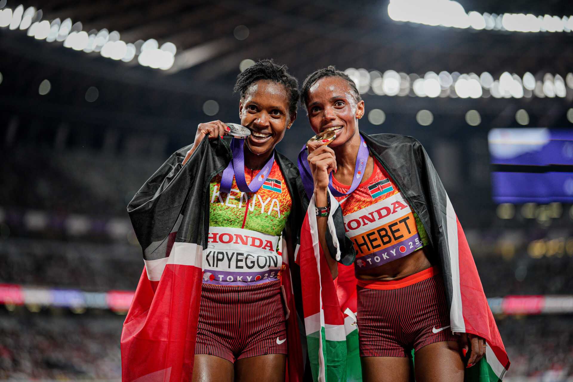 Leichtathletik WM 2025 Tokio - Beatrice Chebet und Faith Kipyegon 5.000 Meter - Copyright: Dan Vernon für World Athletics
